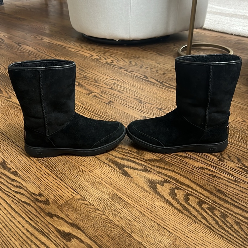 Waterproof Black UGG Boots - Picture 6 of 8